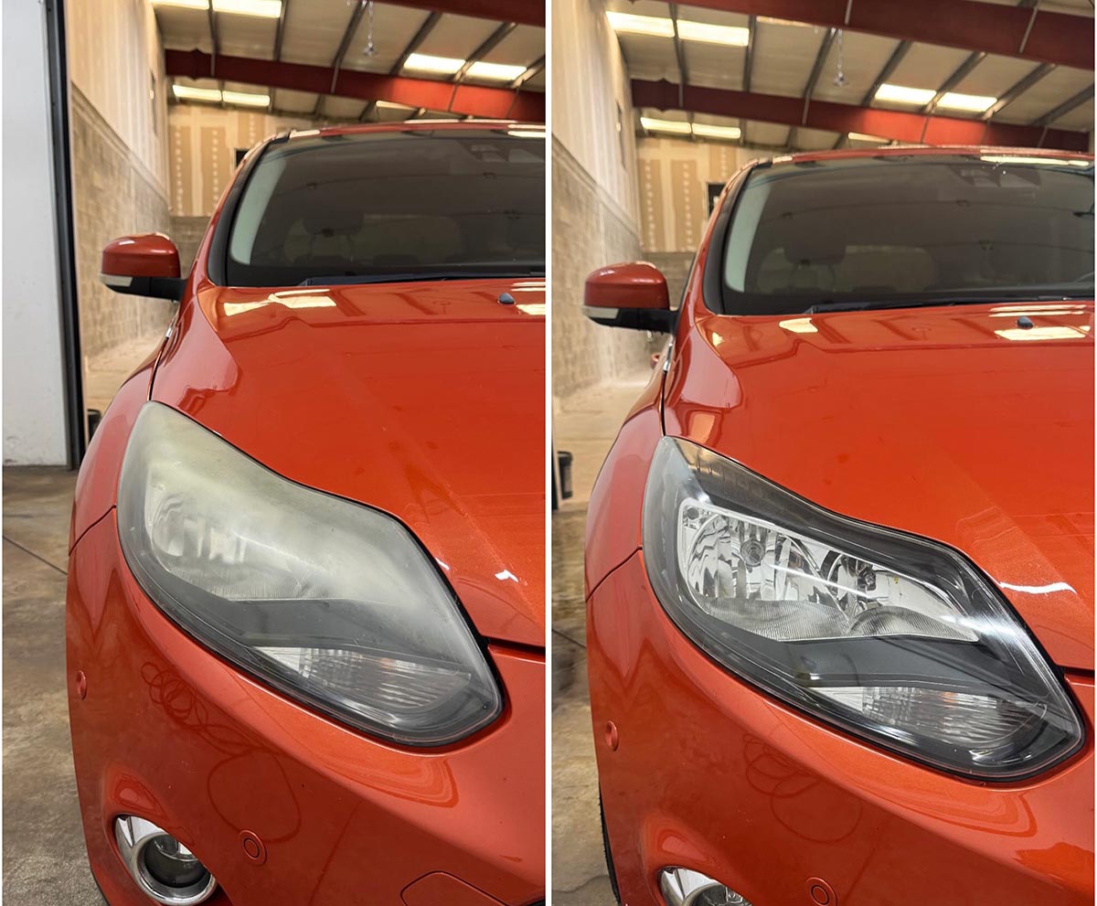 Résultat avant et après rénovation des phares d’une voiture rouge par Badri Detailing